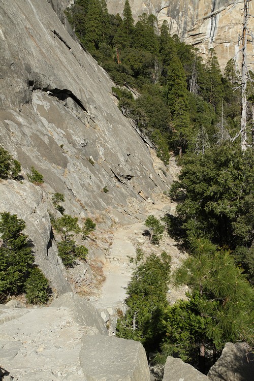 Upper Yosemite Falls Trail