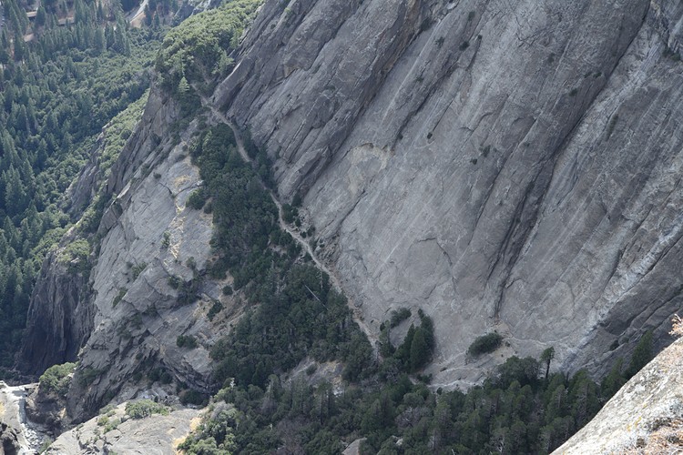 Upper Yosemite Falls Trail