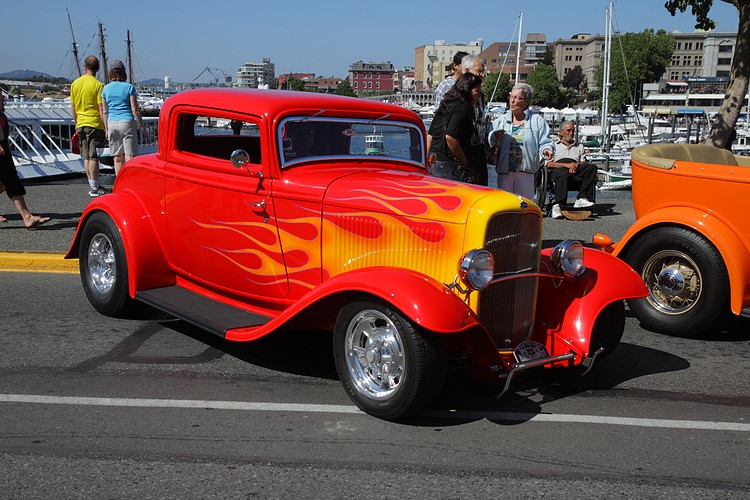 Coupe with yellow flames