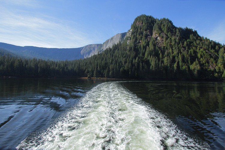 Glacial cirque and Rudyerd Bay