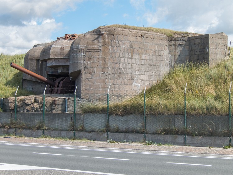 WW2 German gun - Middelkerke, Belgium