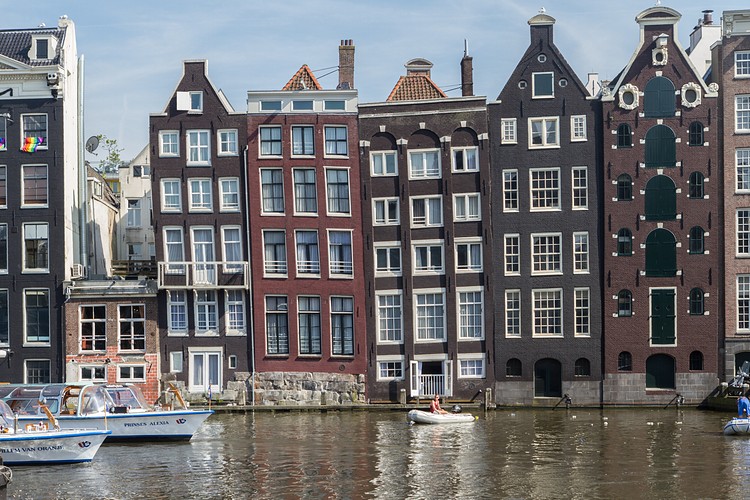 Crooked houses