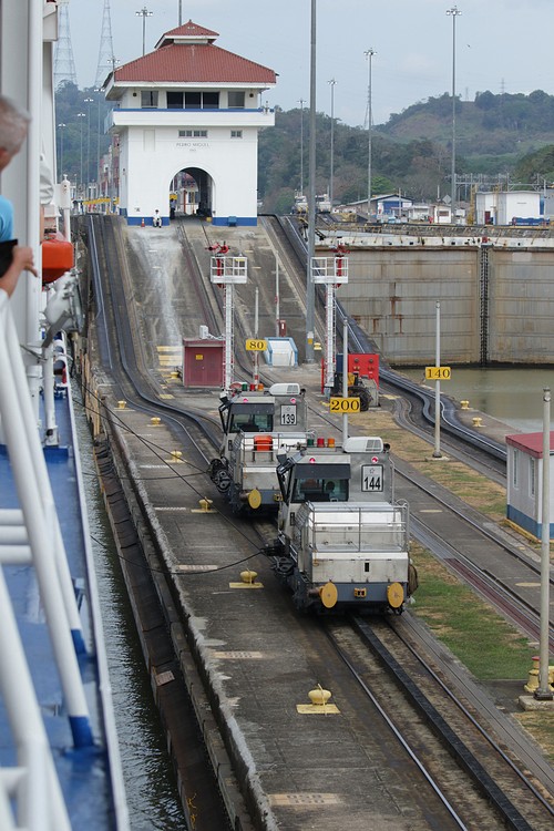 Island Princess at Pedro Miguel Locks - Miraflores Lake level