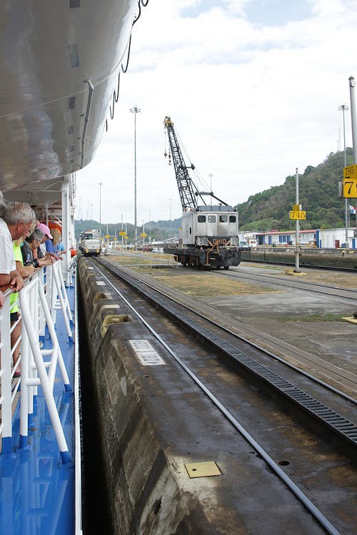 Island Princess at Pedro Miguel Locks - Miraflores Lake level