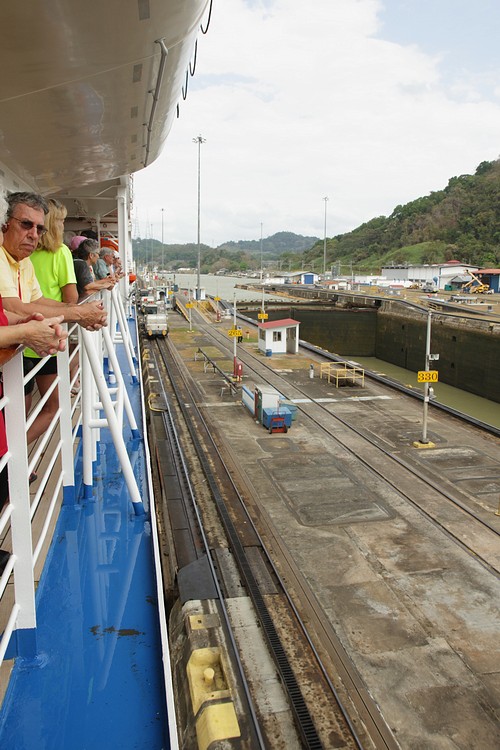 Island Princess at Pedro Miguel Locks - mid level