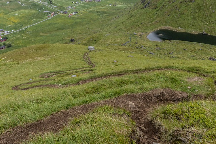 Trail down Ytresandheia
