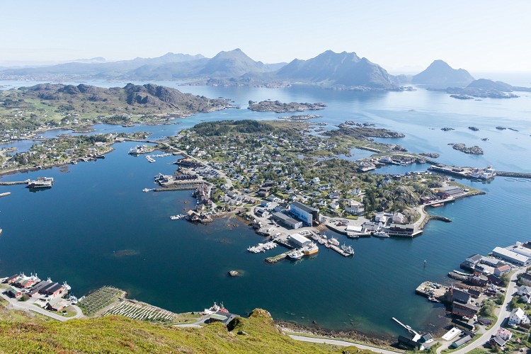 Ballstad Island from Nonstinden