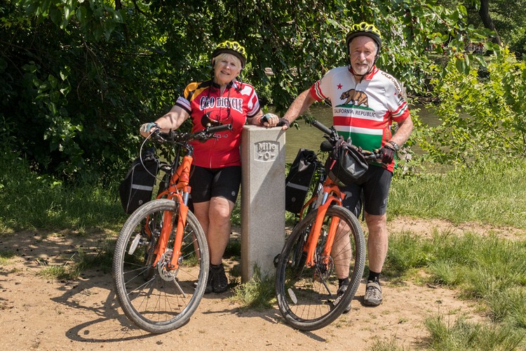 Diane and Dave at milepost 0