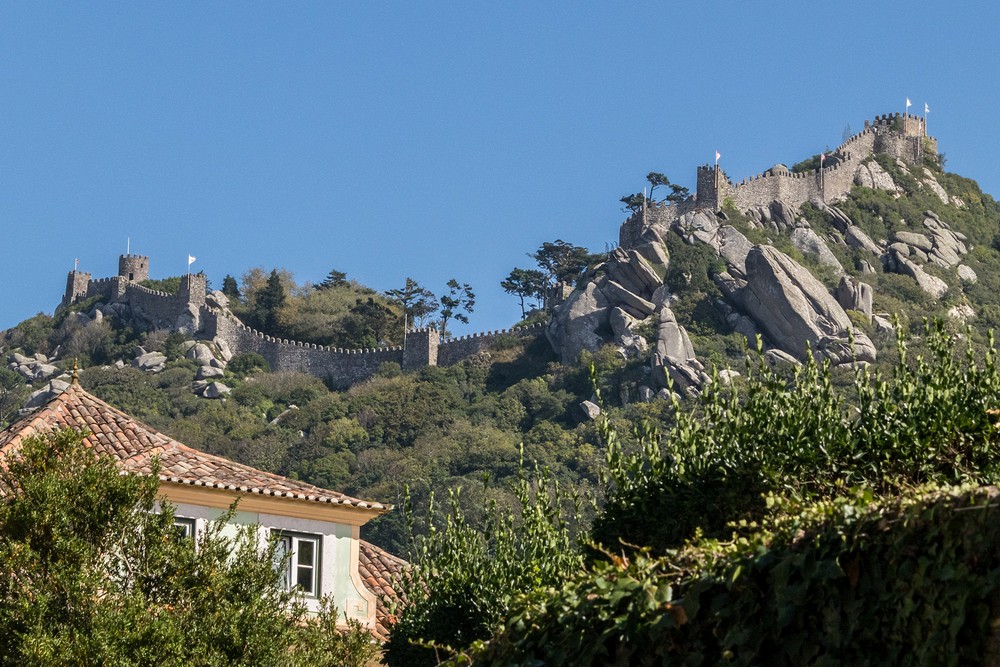 Castle of the Moors (8th century)