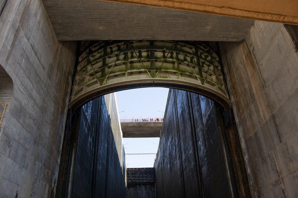 Carrapatelo Dam (35 meters lift)