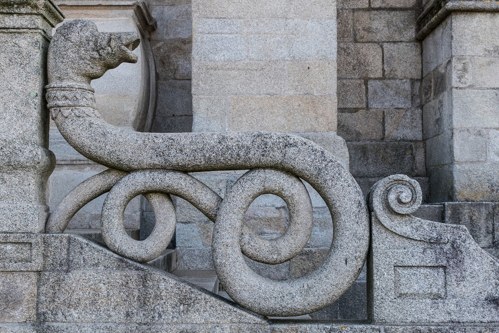 S do Porto Cathedral (1110-1737)