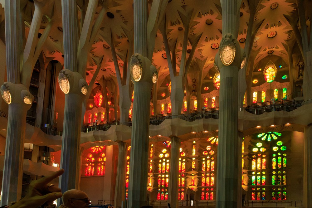Basilica de la Sagrada Familia (Antonio Gaudi)