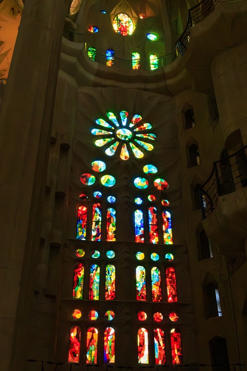 Basilica de la Sagrada Familia (Antonio Gaudi)