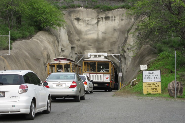 Diamond Head tunnel