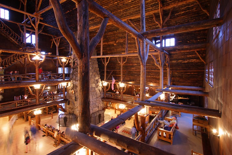 Old Faithful Inn