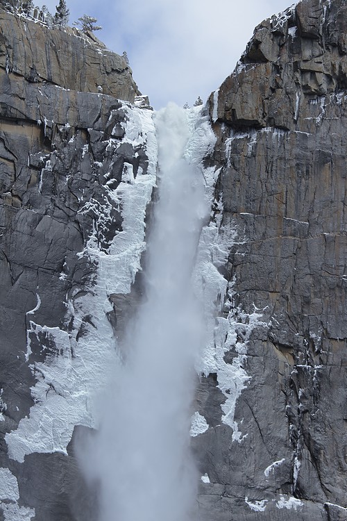 Top of Upper Yosemite Fall