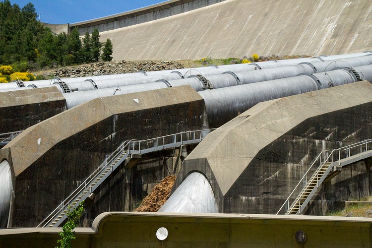 Shasta Dam penstocks