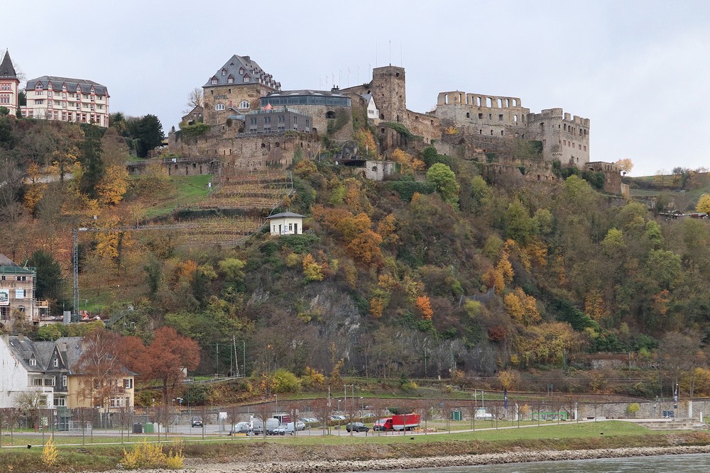 Burg Rheinfels (1245)