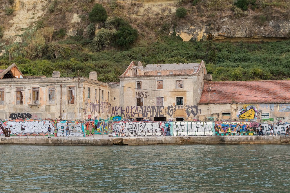 Abandoned buildings in Alamada