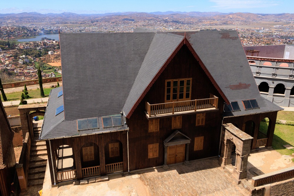 Tranovola (Silver House)