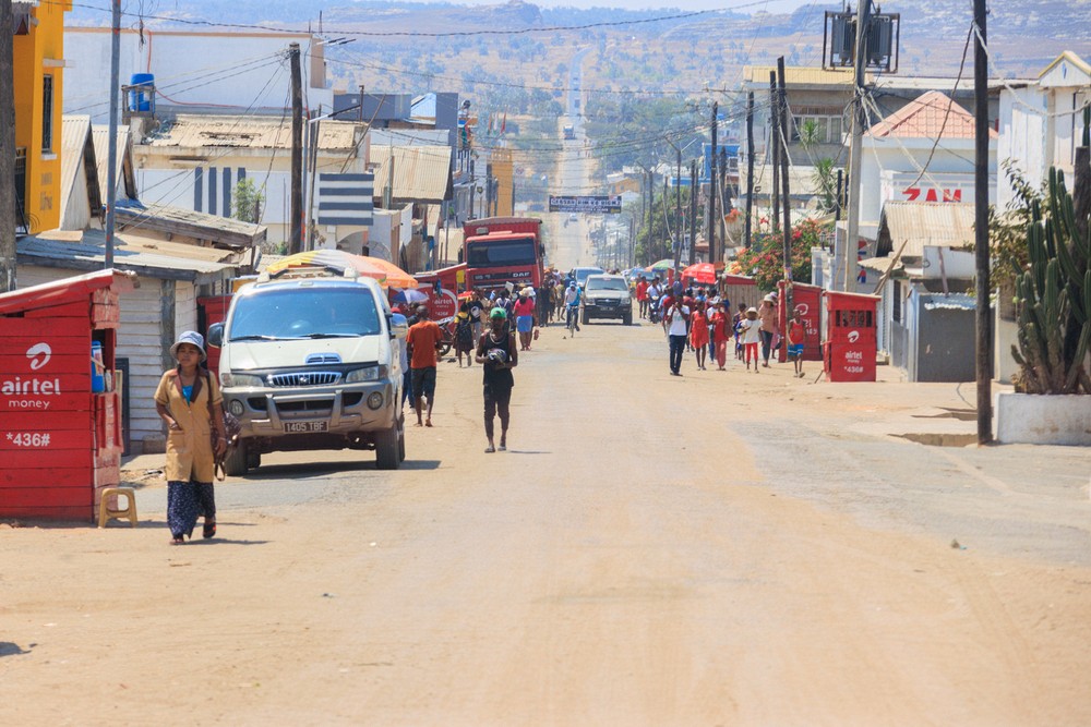 Route RN7 in Ilakaka