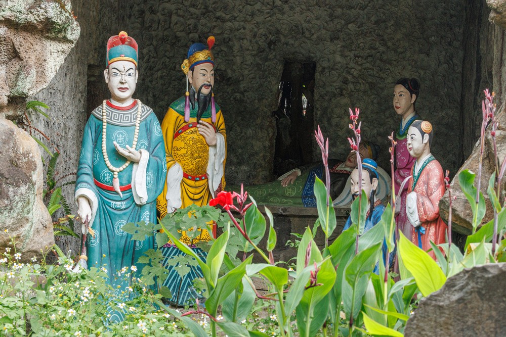 Dalongdong Baoan Temple