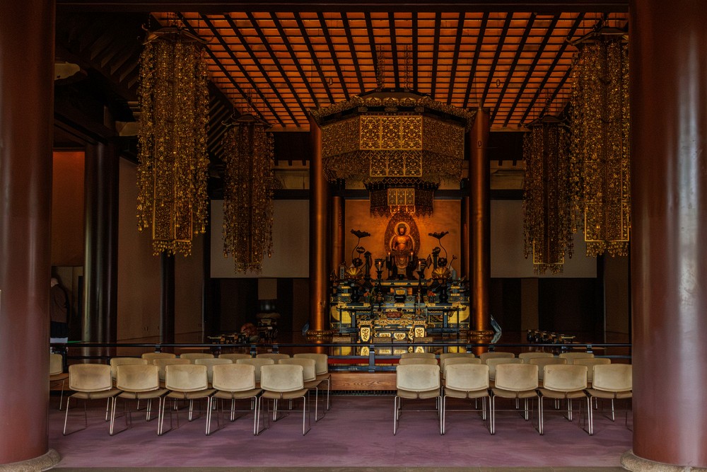 Zojo-ji Temple - Main hall (interior)
