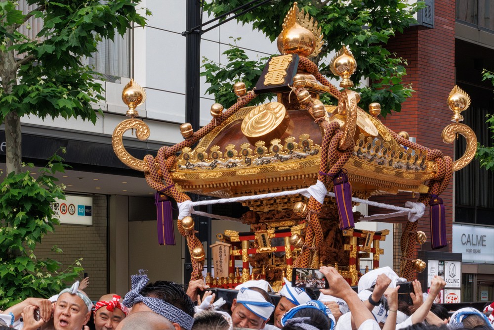 Mikoshi (portable Shinto shrine)